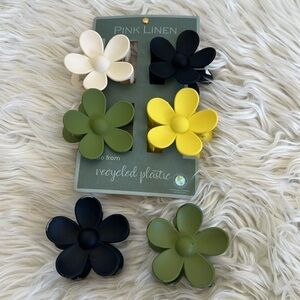 🎁3 for $30🎁 Flower hair clips bundle